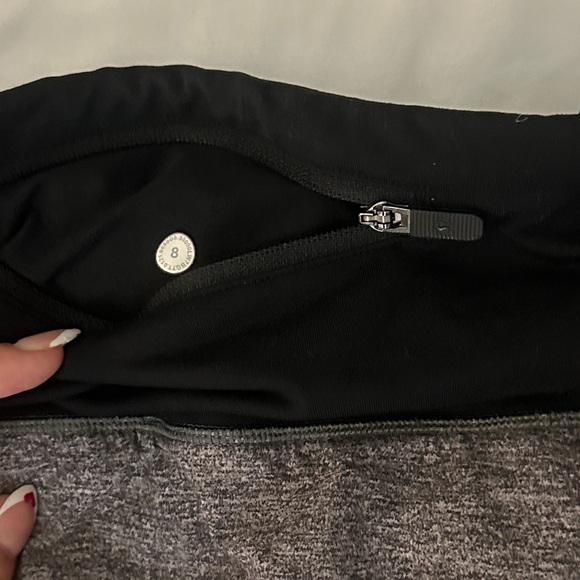 lululemon athletica Speed-Up 4in. Black & Gray - Picture 3 of 4